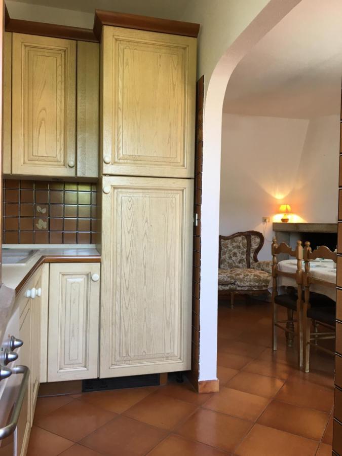 Spacious Apartment By The Sea Cannigione Exteriör bild